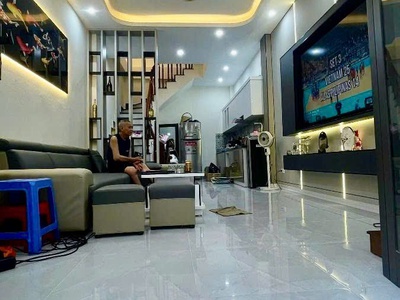 Bán nhà khương trung 35m 5 tầng 8,2 tỷ - ngõ trước nhà rộng 2,3m 50m ra ô tô 0