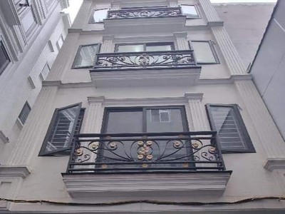 Trung tâm phường đông ngạc  - bắc từ liêm - dt35m2 - 5 tầng - giá 6 tỷ - ngõ thông thoáng 0