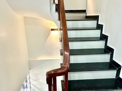 Bán tòa nhà 7 tầng - mặt đường nhựa khu đấu giá tứ hiệp - thanh trì - hn 1