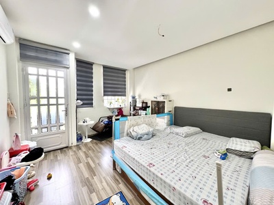 Siêu hiếm - nguyễn công hoan - phú nhuận - ngay pxl - nhà 5 tầng - 6pn lớn - xe hơi ngủ nhà - bán 2