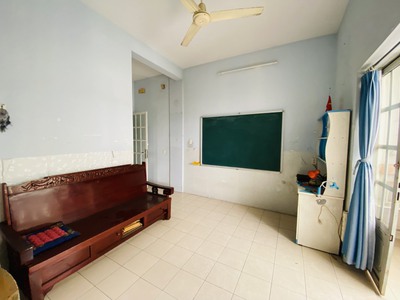 Chung cư d2 hai thành  quận 8 căn góc 76m  shr giá  1.75 tỷ 2