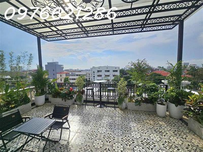 siêu phẩm nhà nguyễn văn linh 40m2.mt: 5m-ô tô tránh 6 tầng thang máy lô góc nở hậu 4