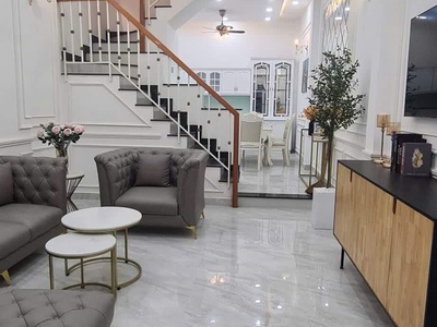 Bán nhà mới xây 5 tầng hà huy giáp q 12 64m2, đường rộng 12m, gần ngã tư ga chỉ 5.x tỷ 1