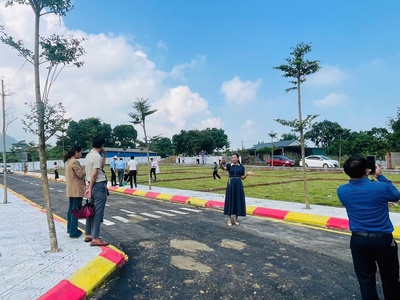 Sốc đất hà nội - giá 2,3 tỷ gần đại học quốc gia - trường fpt 0