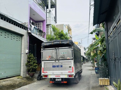 Giảm 500tr gấp bán nhà đ số 8 gần chợ lk 5-6 -hẻm xe tải thông-48m2 ,4 tầng 5 tỷ 1 1