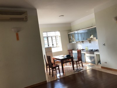 Cho thuê chung cư Ngõ 238 Hoàng Quốc Việt, 100m, 2 phòng ngủ, đồ cơ bản 12 triệu 0