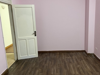 Cho thuê chung cư Ngõ 238 Hoàng Quốc Việt, 100m, 2 phòng ngủ, đồ cơ bản 12 triệu 4