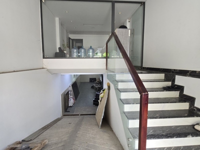 Bán nhà mặt tiền Bùi Tá Hán, có hầm, sẵn HĐ cho thuê giá cao, sổ hồng hoàn công 0