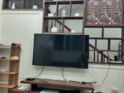 CẦN CHO THUÊ NHÀ RIÊNG 200m2 sàn, 5 tầng tại Q.Tây hồ 9