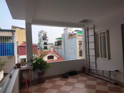 CẦN CHO THUÊ NHÀ RIÊNG 200m2 sàn, 5 tầng tại Q.Tây hồ 5