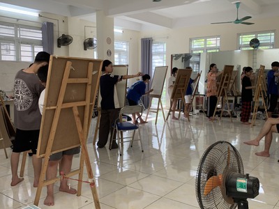 Lớp học vẽ ở Bắc từ liêm Hà Nội 1