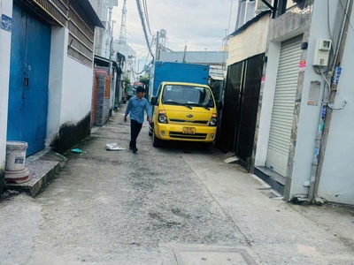 Nhà mới rất đẹp 1 lầu đường 4m lê văn khương q12 1