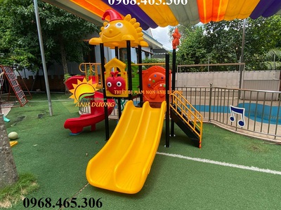 Cầu trượt trẻ em ngoài trời nhập khẩu 0