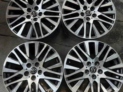 18 inch 5x114 zin toyota alphard lắp đẹp cho limo green 0