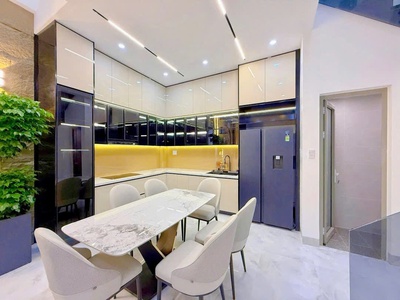 Nhà 3 tầng Full nội thất mới Kiệt Trần Cao Vân thông Nguyễn Tất Thành 2