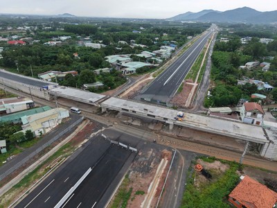 Cực sốc chỉ 1 tỷ 2xx sở hữu ngay lô đất đẹp 5,5x19 gần KCN châu đức 0