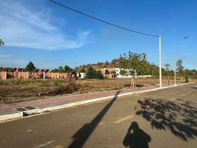 Cực sốc chỉ 1 tỷ 2xx sở hữu ngay lô đất đẹp 5,5x19 gần KCN châu đức 4