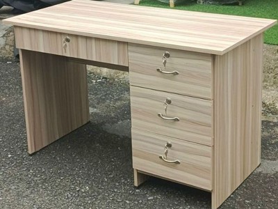 Bàn ghế văn phòng thanh lý Phú Nhàn Giá chỉ từ 449K, giao nhanh 24h 4