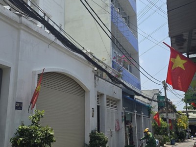 Nhà đường d4 ngay công viên phần mềm quang trung quận 12 100m2 5 tỷ 5. 1