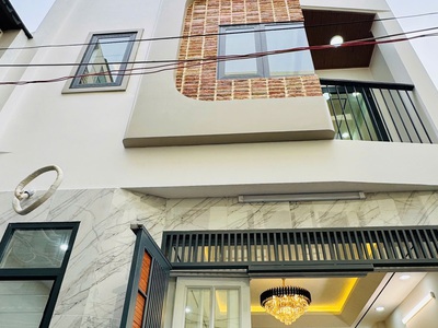 Nhà mới 4 tầng hẻm thông 181 âu dương lân p3q8 . giá: 6.4 tỷ 0