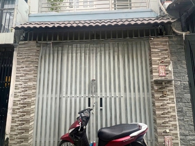 Nhà 4 tầng hẻm thông ngay chợ bùi minh trực p5q8. giá 5.5 tỷ tl 0