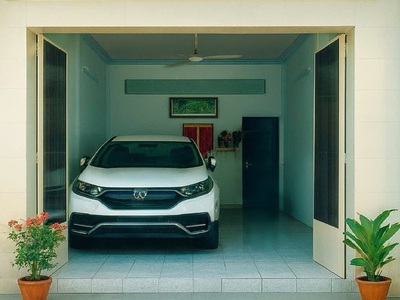 Nhà hẻm ô tô cách mạng tháng tám quận 3 4.4 x 19 m 2 tầng giá 16.5 tỷ 0