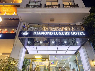 Chính chủ bán khách sạn 2 mặt tiền vị trí đắc địa bậc nhất hạ long 0