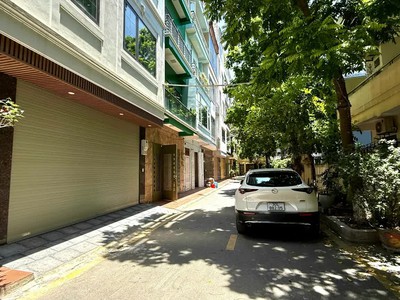 Bán nhà lk mậu lương 62mx4 tầng, đường rộng ô tô tránh, vỉa hè, kinh doanh giá 14.6 tỷ. 0