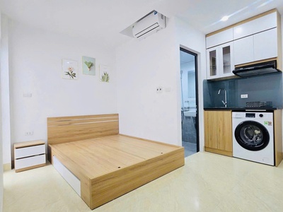 Bán tòa nhà chùa láng, đống đa - 70m x 7t thang máy - 18 phòng kk - dòng tiền 85tr/th - giá 26 tỷ 1