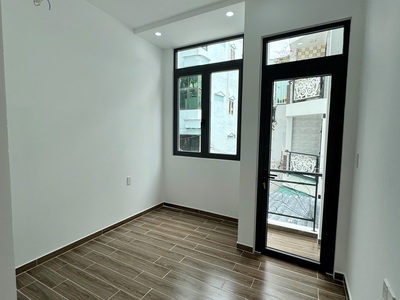 Nhà 3 tầng mới nở hậu cách chỗ xe hơi quay đầu 10m hẻm 137 âu dương lân p3q8. giá 6,82 tỷ tl 4