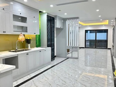 Nhà mới 6t- thạch bàn -lô góc thông 2 đầu nhỉnh 8tỷ 1