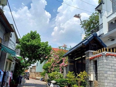 Siêu hời  nhà 2 tầng 165m  cho thuê 14tr/tháng   hẻm ô tô tô ngọc vân, tam bình thủ đức   chỉ 7 tỷ 2