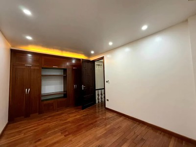 Bán nhà lk mậu lương 62mx4 tầng, đường rộng ô tô tránh, vỉa hè, kinh doanh giá 14.6 tỷ. 2