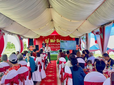 Nhà phố 2 lầu sổ hồng riêng, vay ngân hàng dễ dàng 0