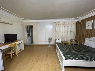 Cho thuê nguyên căn sân cổng 110m2 Văn Cao, 6 p.ngủ khép kín. 5