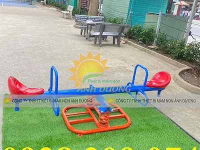 Bập bênh đòn đôi ngoài trời, bập bênh đôi mầm non 2