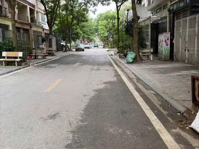 Bán nhà liền kề văn phú - 90m2, mt 4.5m , giá 21 tỷ . phân lô - vỉa hè - ô tô tránh 0