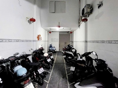 Bán nhà dòng tiền, hxh lạc long quân - ngay chợ vải, hậu 6m, dài 32m, 5 t, 15pn, 15,5 tỷ 1