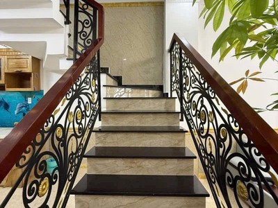 nhà 4 tầng btct - hẻm xe hơi thông thoáng - khu dân cư an ninh tặng full nội thất - p.tân 2