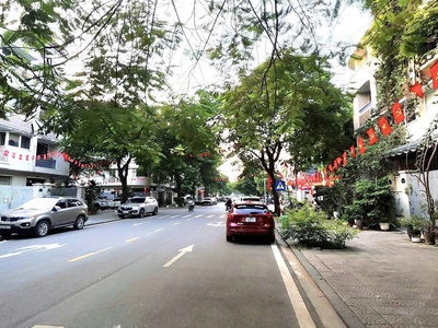 Bán nhà an hưng lô góc 2 mặt tiền kinh doanh sổ đỏ vuông đẹp 0