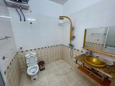 Cho thuê nhà khu phân lô Văn Cao 83m2 , 4 p.ngủ khép kín. 4