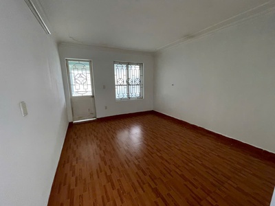 Cho thuê nhà khu phân lô Văn Cao 83m2 , 4 p.ngủ khép kín. 5