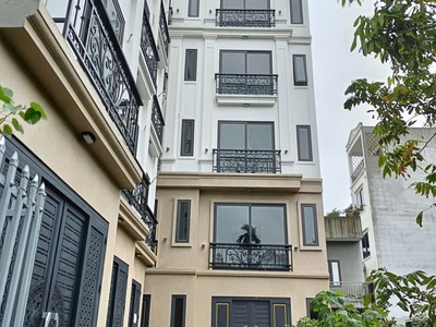 Bán nhà đẹp, đường lạc long quân, tây hồ, hn. 0