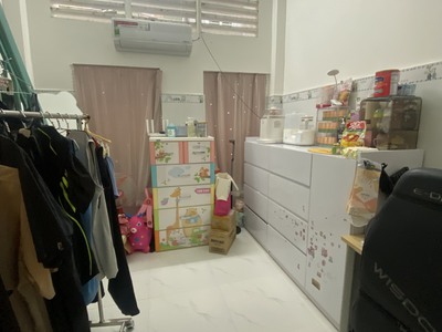 Phong phú q8 - nhà 3 tầng đẹp - 2pn 2wc - giáp quận 5 - 3 đồng nhỉnh. 2