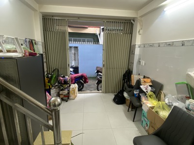 Phong phú q8 - nhà 3 tầng đẹp - 2pn 2wc - giáp quận 5 - 3 đồng nhỉnh. 3