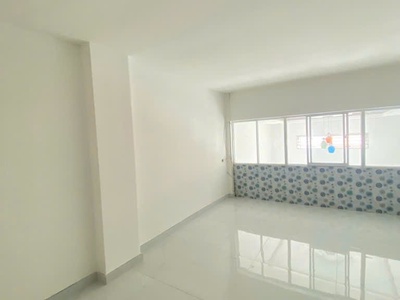 Bán gấp nhà hẻm nguyễn thị thập, q7: 40m2, 2 tầng, sh, giá chỉ 5.8 tỷ 2
