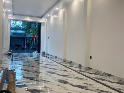 Cho thue tầng 1 nhà xây mới  mặt đường Cát Bi , Hải An , Hải Phòng . Kinh doanh hàng sạch sẽ ok 0