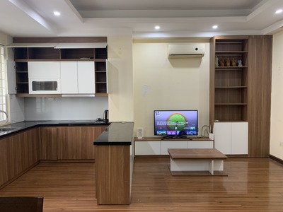 Cho thuê chung cư N08 Thành Thái, cạnh CV Cầu Giấy, 86m 2 phòng ngủ, đủ đồ 0