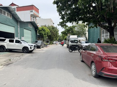 Bán lô góc Kinh Doanh 136m2 KĐT 31ha Trâu Quỳ - Mặt tiền rộng 23m, gần trung tâm hành chính Gia Lâm 2