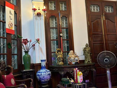 Cực Hiếm Lô Góc Mặt Hồ Trúc Bạch 5 Tầng Mặt Tiền 6M 45 Tỷ - 2 Mặt phố 1